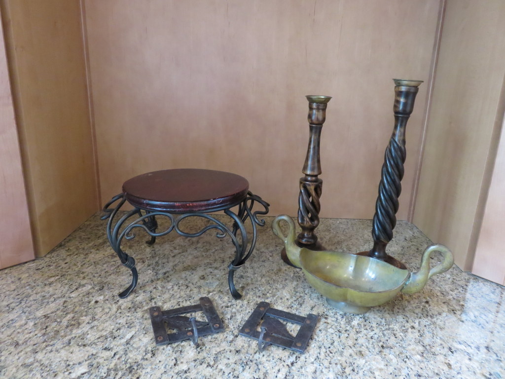 Assorted Plant Themed Decor Lot