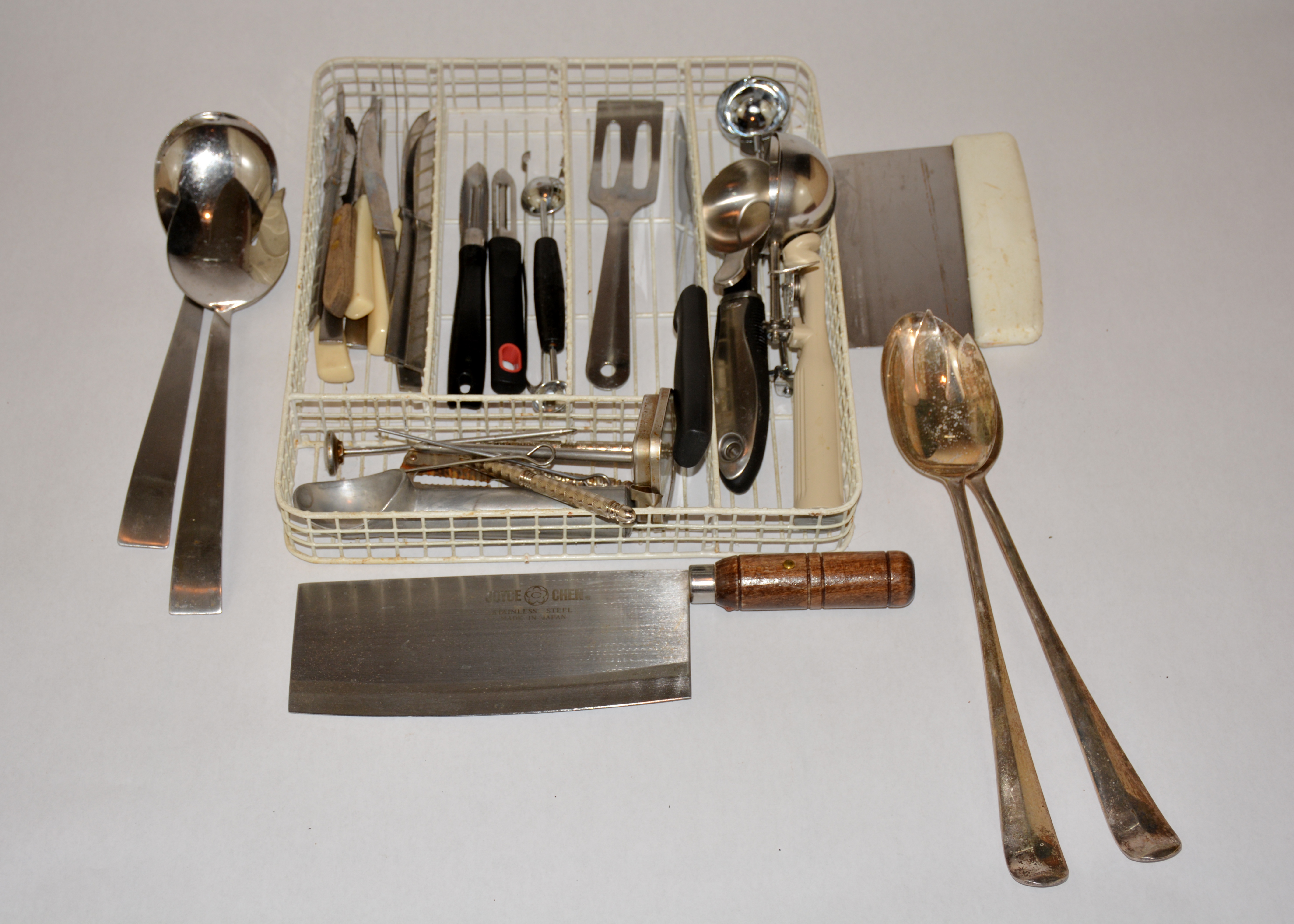 Kitchen Utensil Lot Including a Joyce Chen Knife 