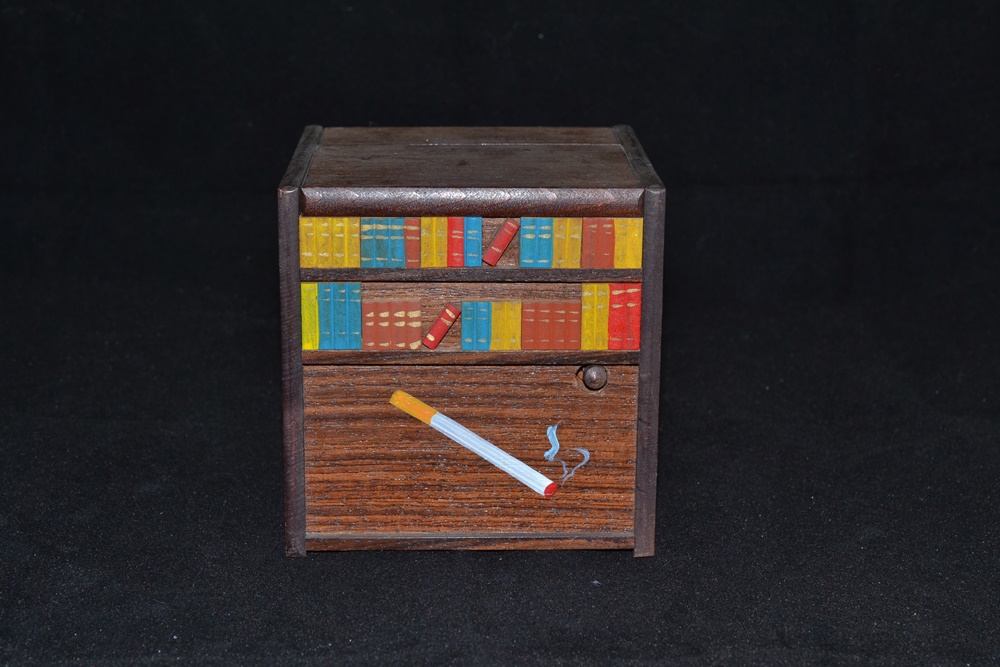 Neat Animated & Musical Cigarette Box