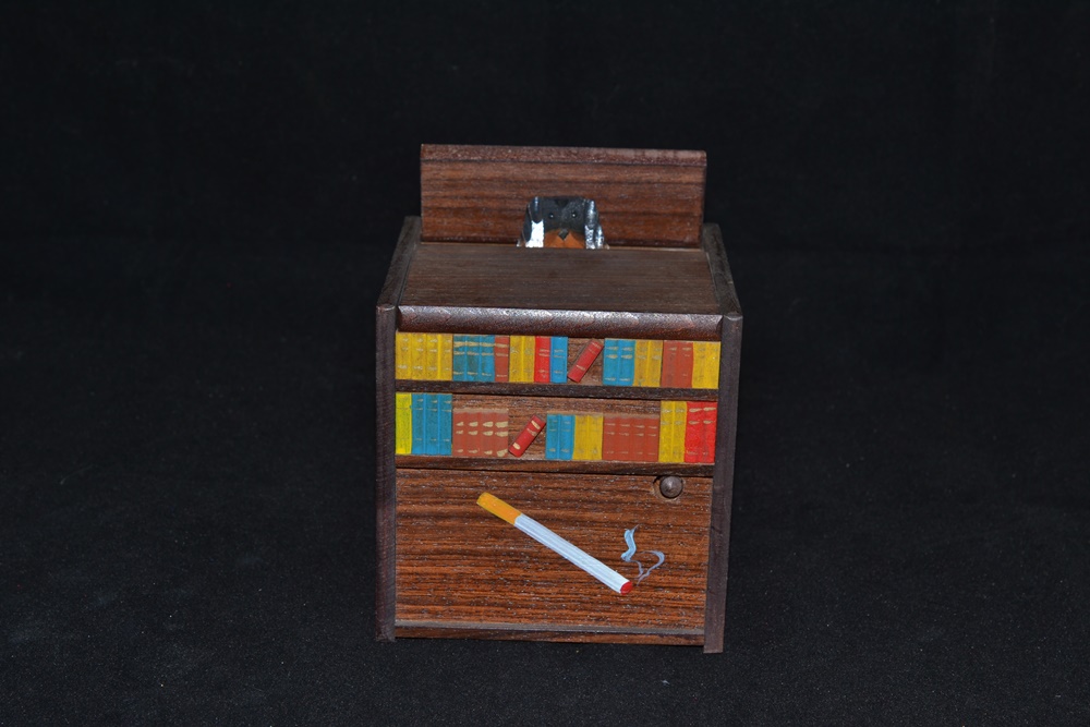 Neat Animated & Musical Cigarette Box