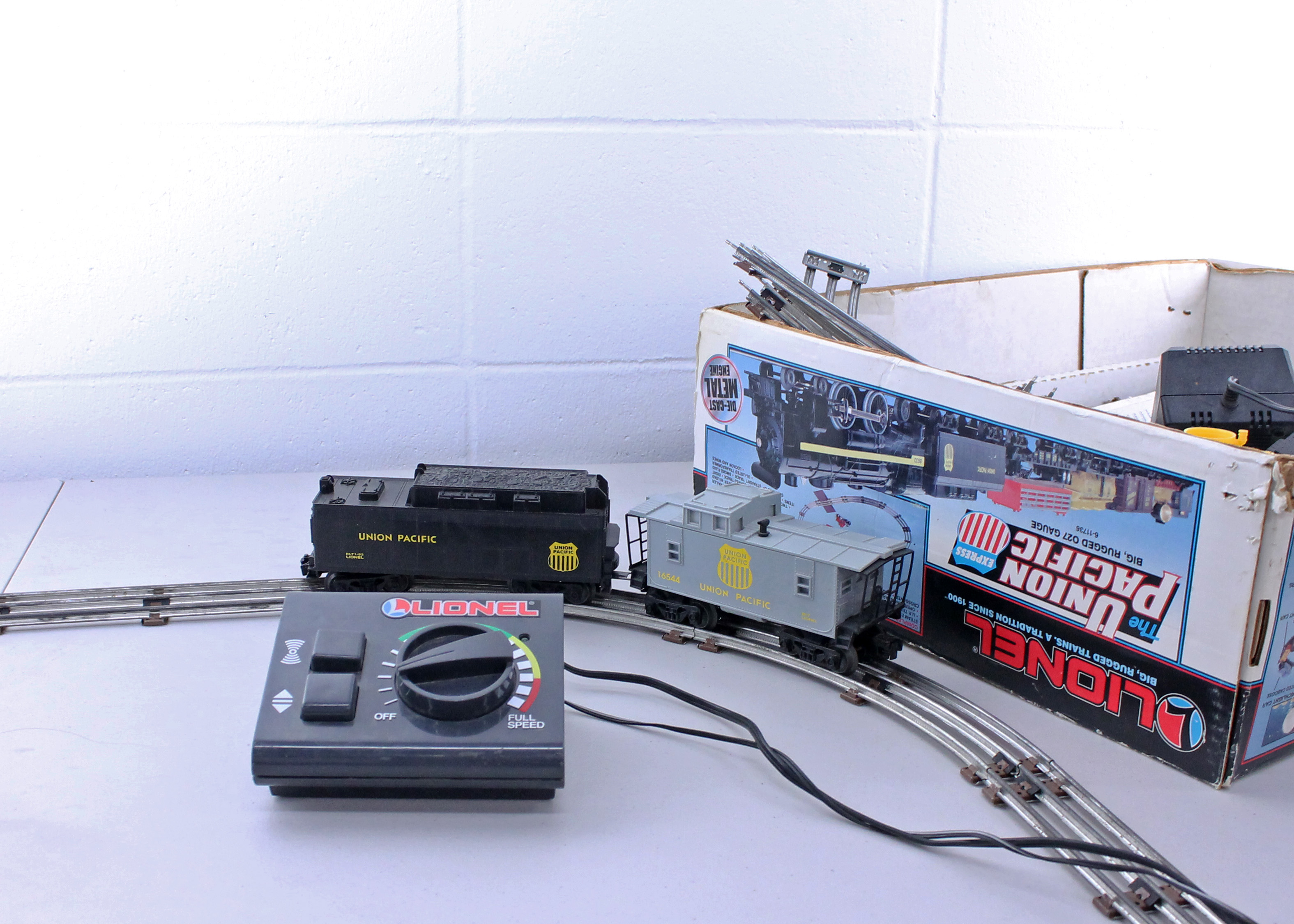 Vintage Lionel Union Pacific Electric Tracks and Trains