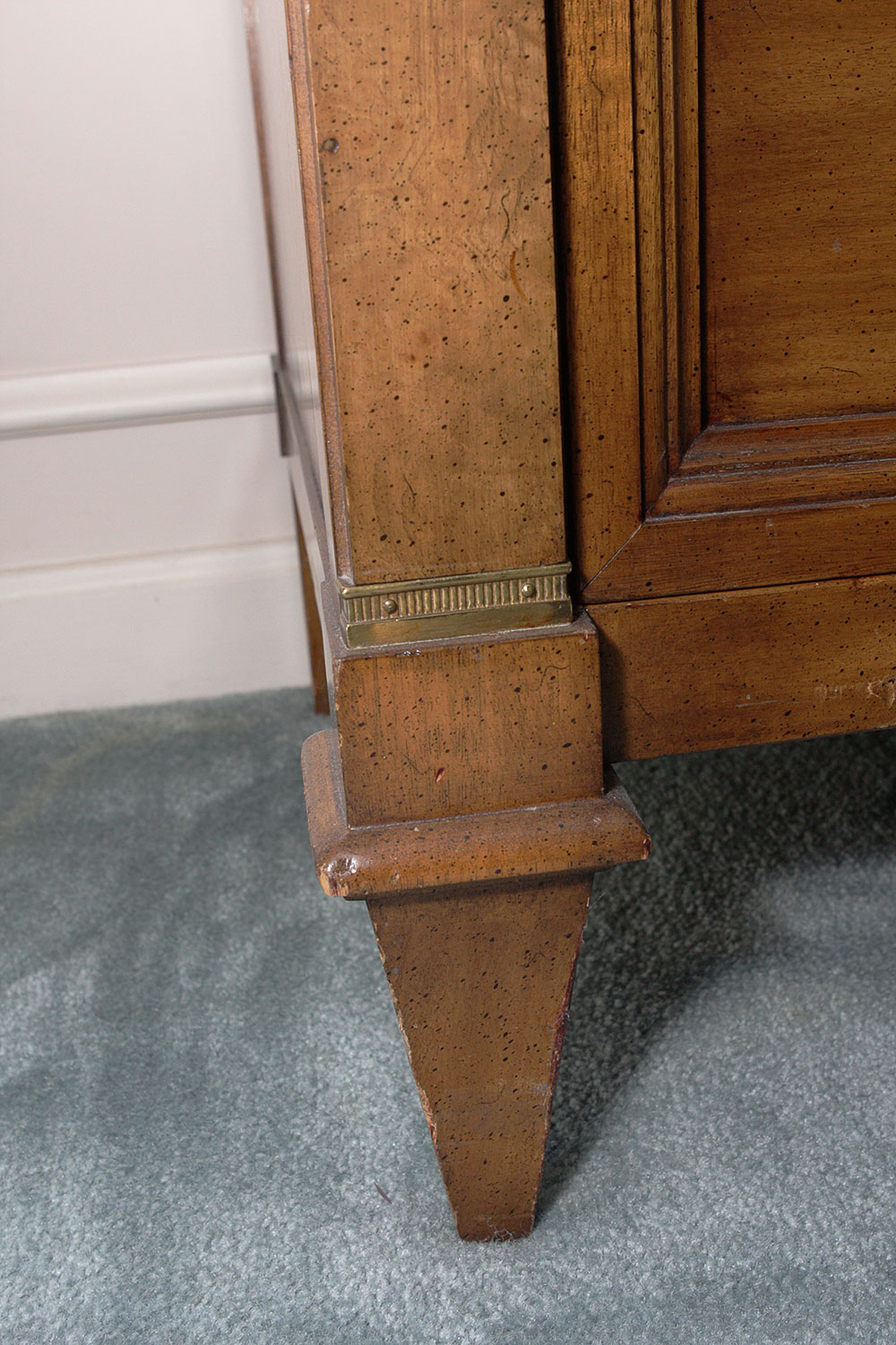 Mid-20th Century Weiman Rockwood Collection Credenza