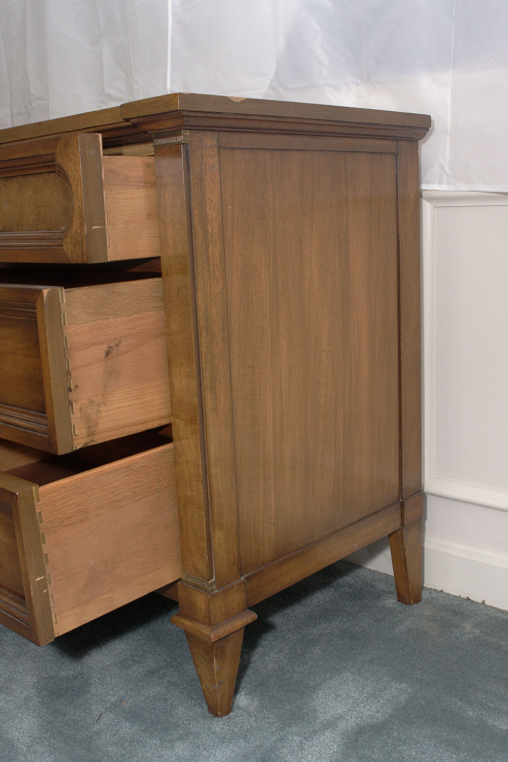 Mid-20th Century Weiman Rockwood Collection Credenza