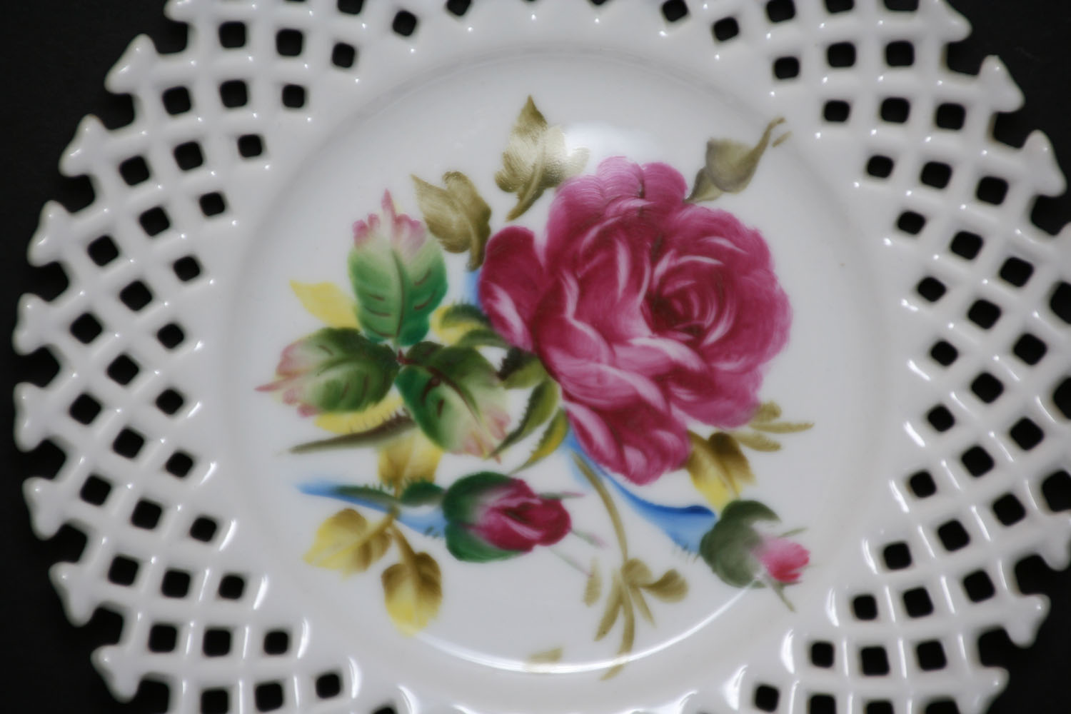 Set of Four Hand-Painted Lefton China Decorative Plates