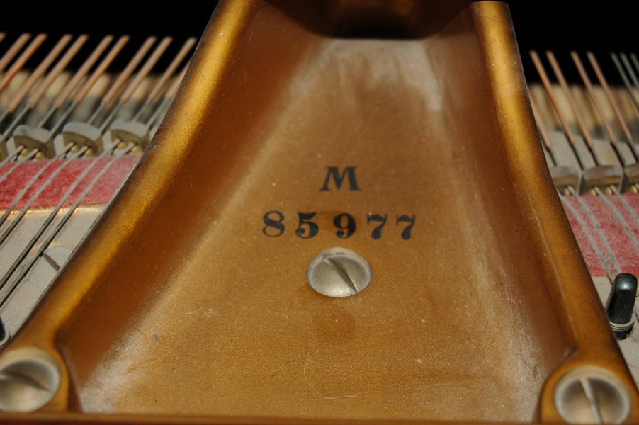 Baldwin Baby Grand Piano With Ivory Keys