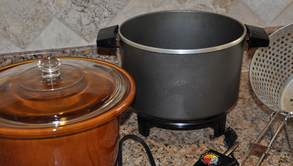 Dazey Crock Pot and Deep Fryer Combo