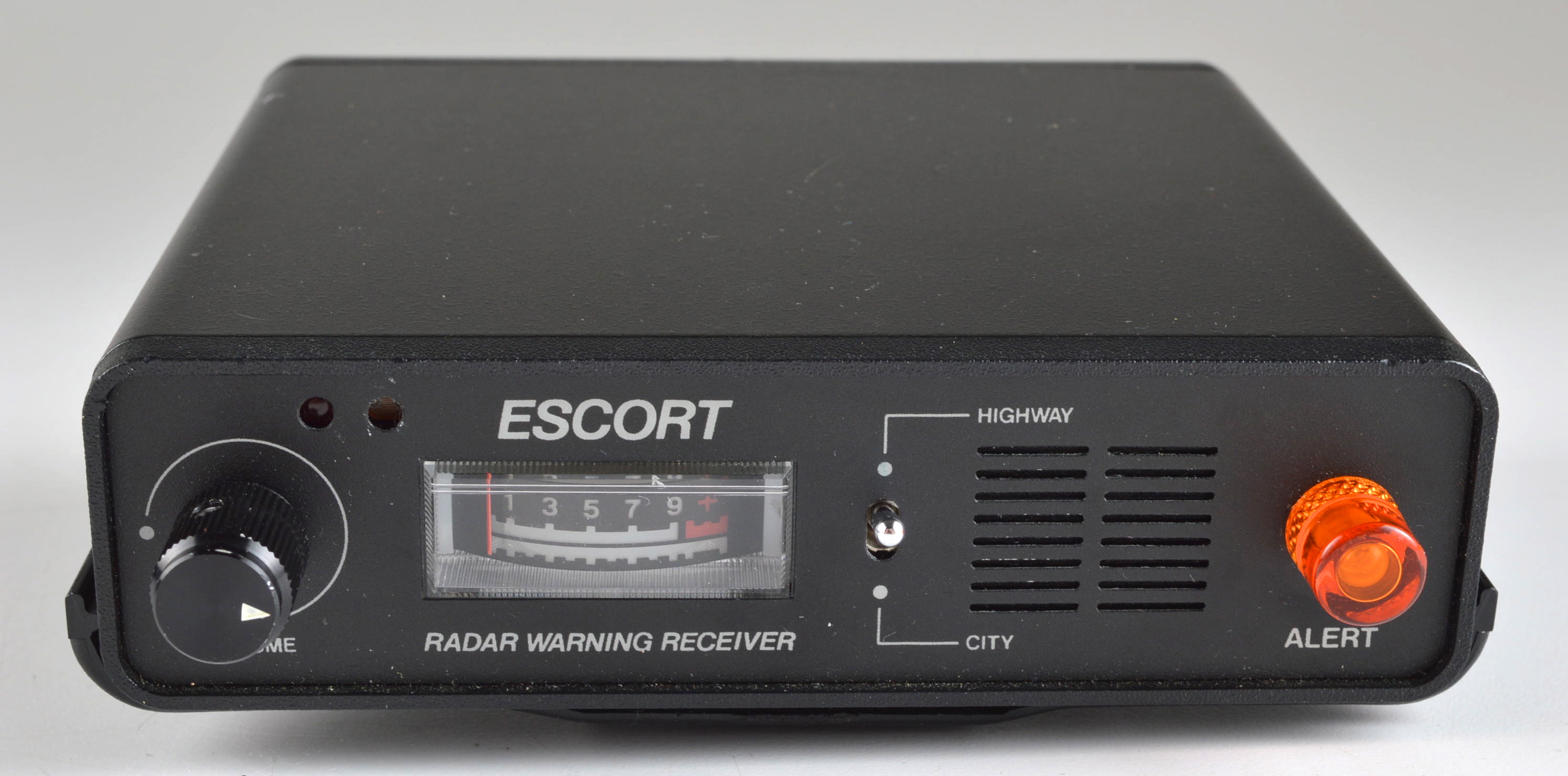 Escort Radar Warning Receiver and Case