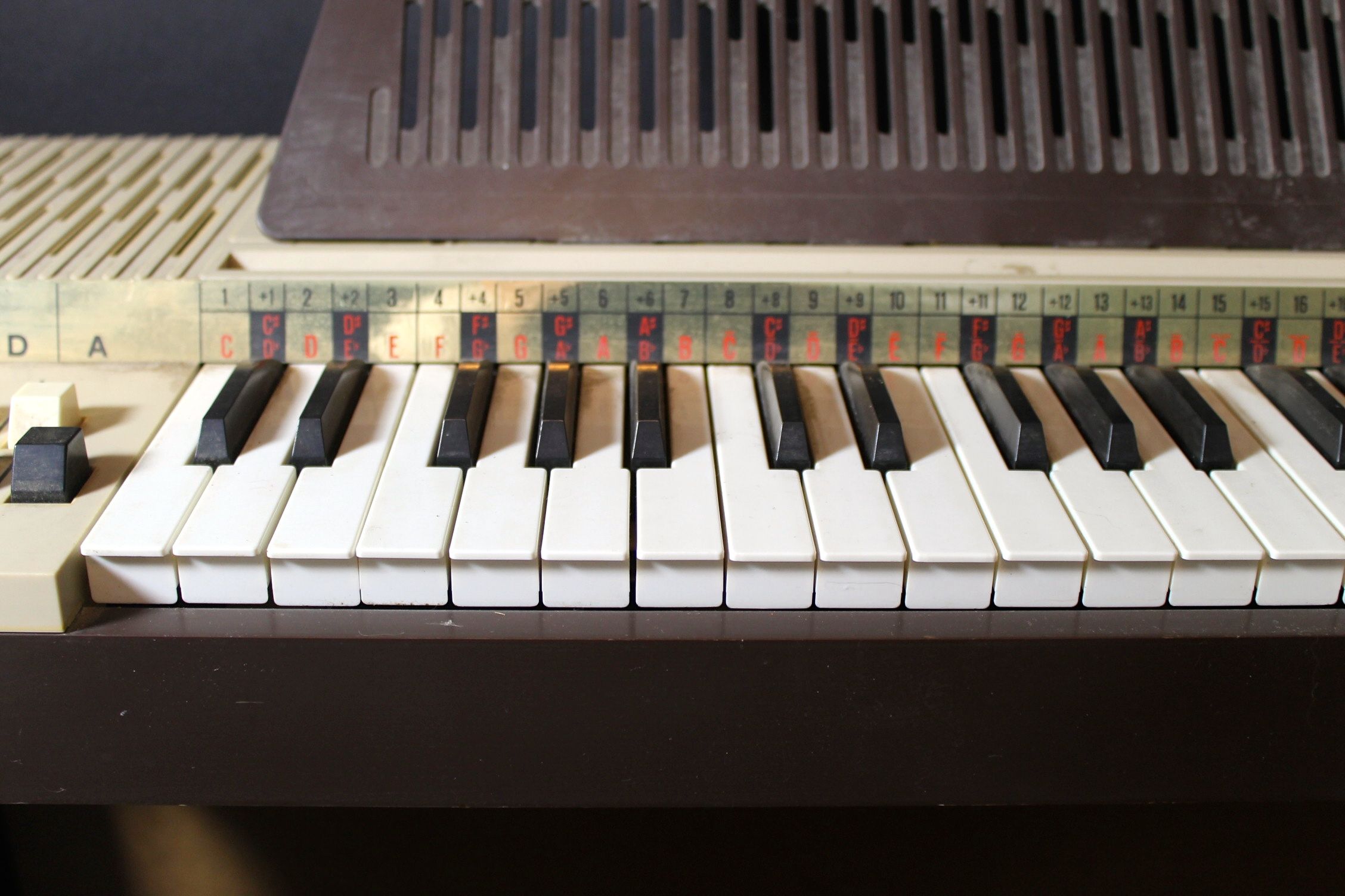 Bontempi 10 Electric Chord Organ