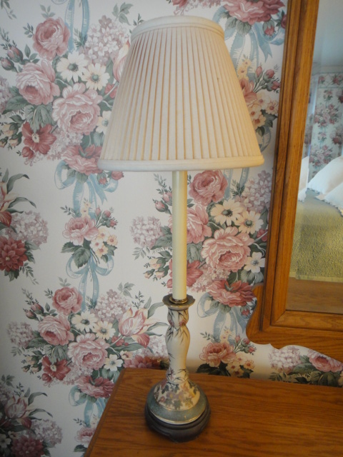 Vintage Candlestick Table Lamp