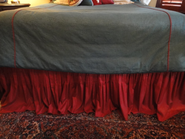 Ethan Allen Georgian Court King Bed  