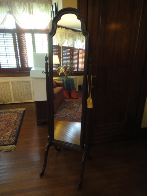 Ethan Allen Georgian Court Floor Mirror