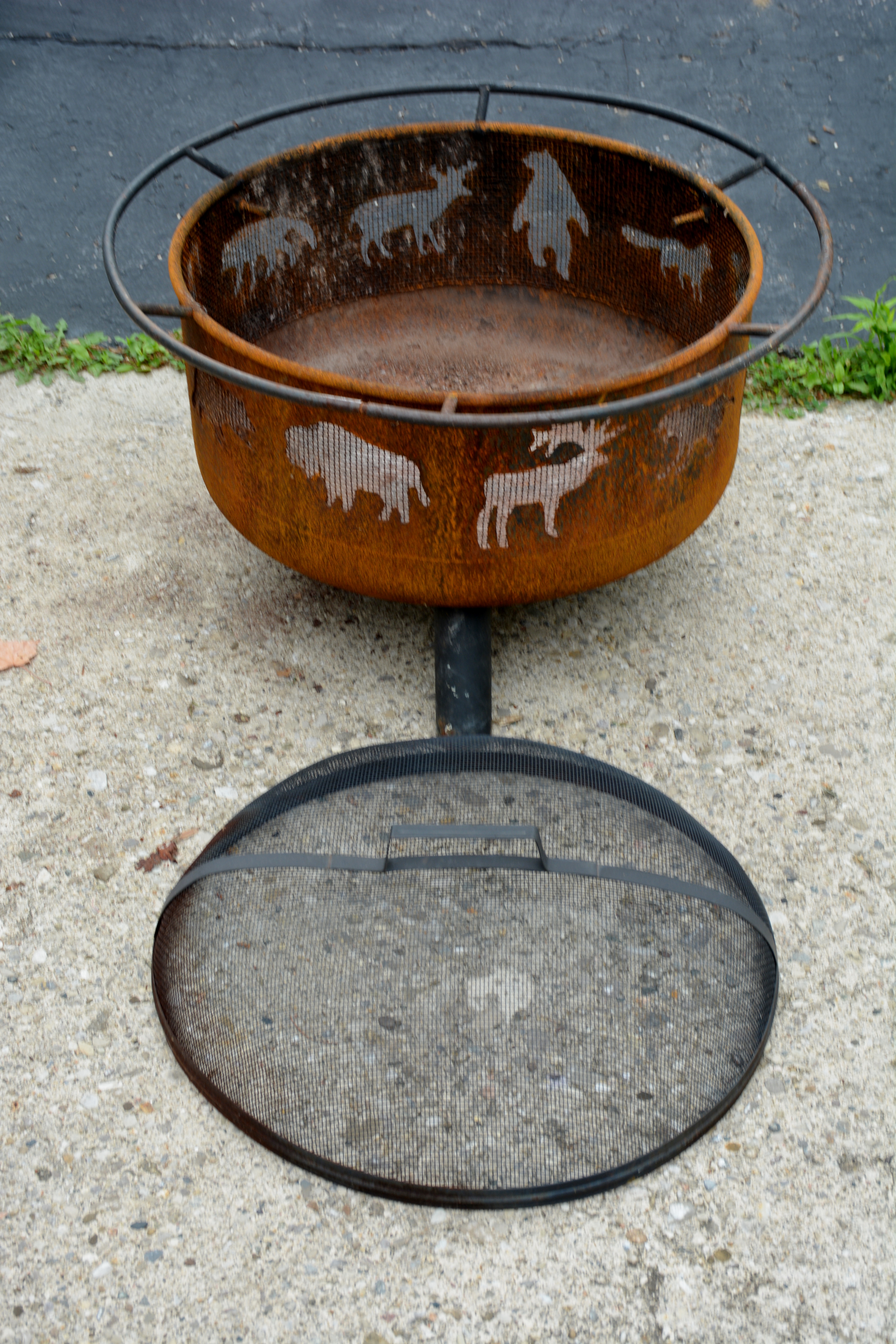 Fire Pit with Animal Design Cut-Outs