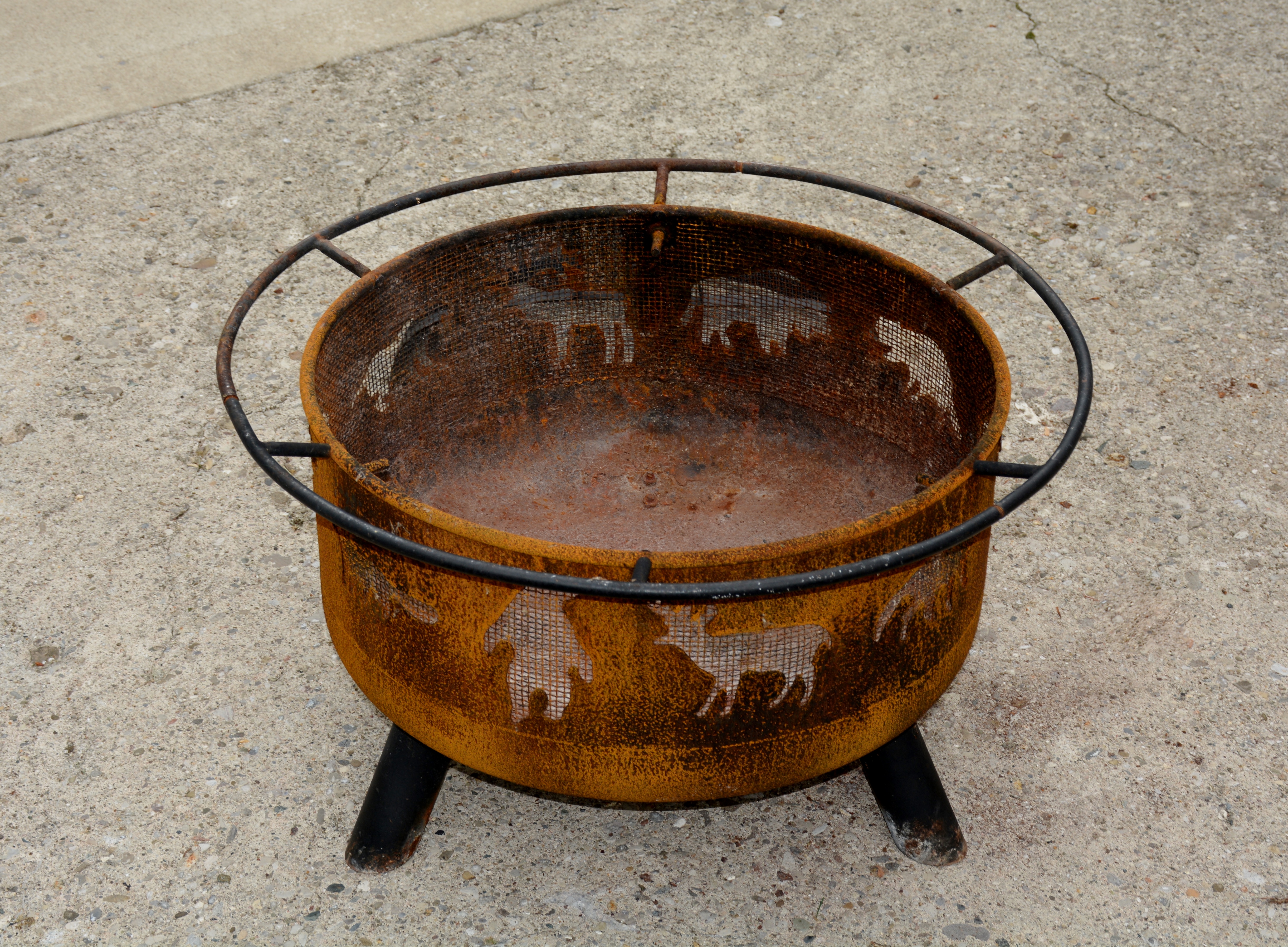 Fire Pit with Animal Design Cut-Outs