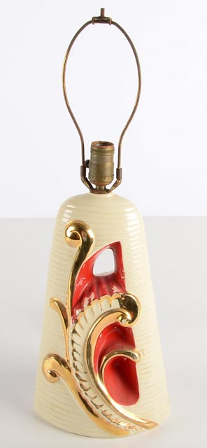 An Assortment of Vintage Decorative Items