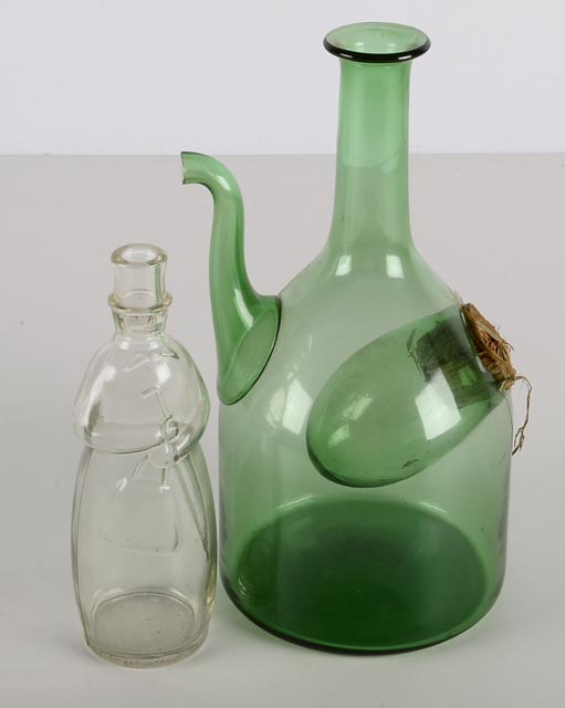 An Assortment of Vintage Decorative Items