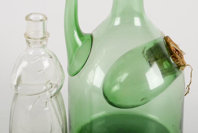 An Assortment of Vintage Decorative Items