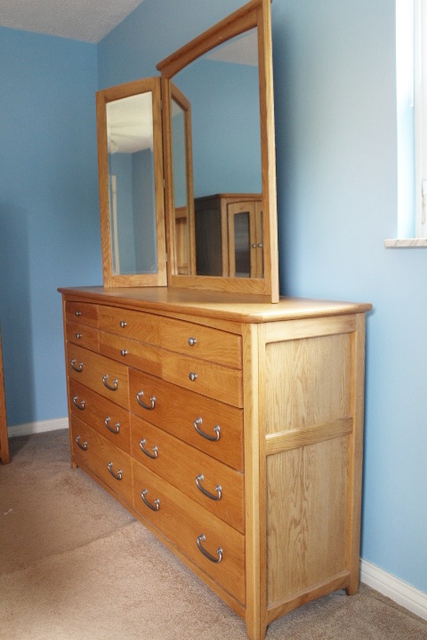 Blackhawk Solid California Oak Nine Drawer Dresser with Mirror