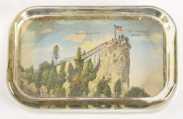 An Assortment of Vintage Desk Items