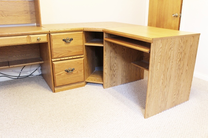 L-Shaped Five Section Palliser Computer Desk with Hutch