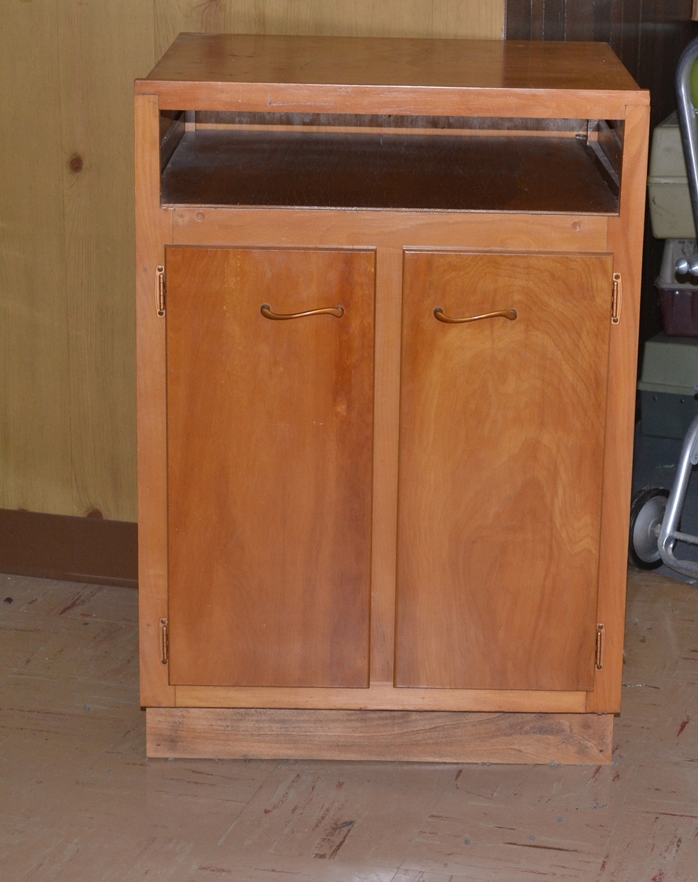 Microwave Cart and Gun Rack