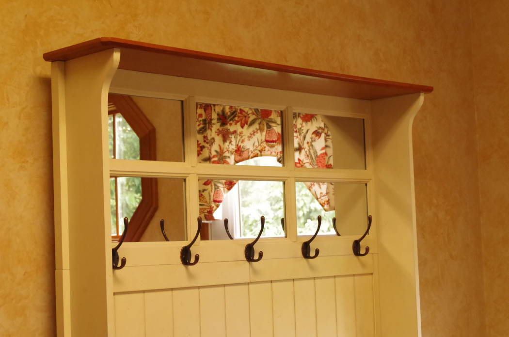 French Country Style Hall Organizer with Storage Bench