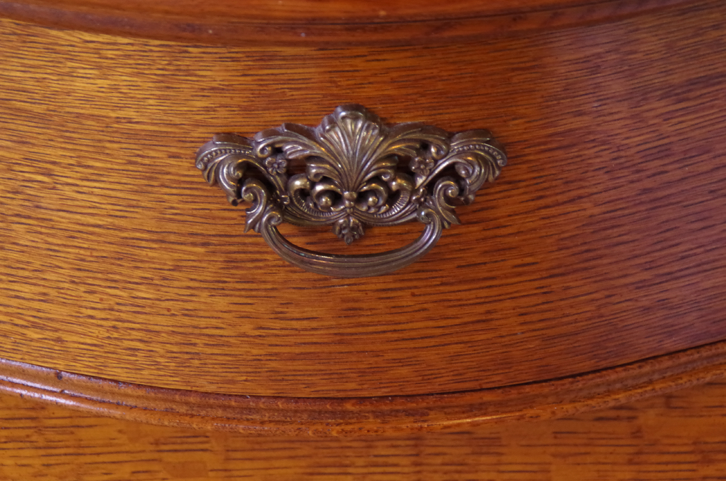 Lexington "Victorian Sampler" Red Oak Nightstand