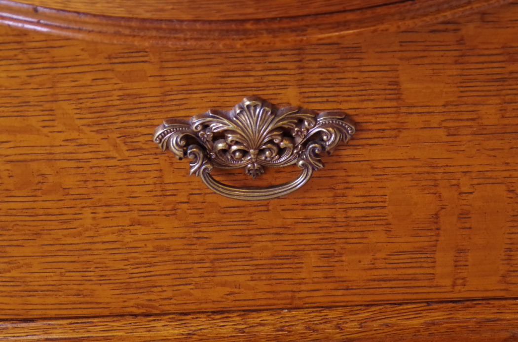 Lexington "Victorian Sampler" Red Oak Nightstand