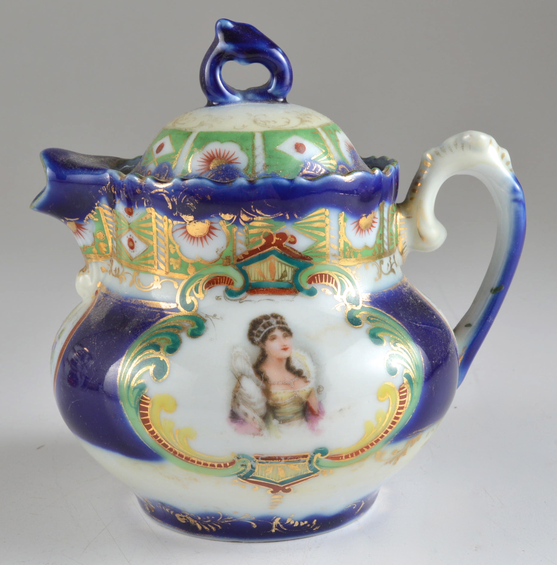 Assorted China Pieces