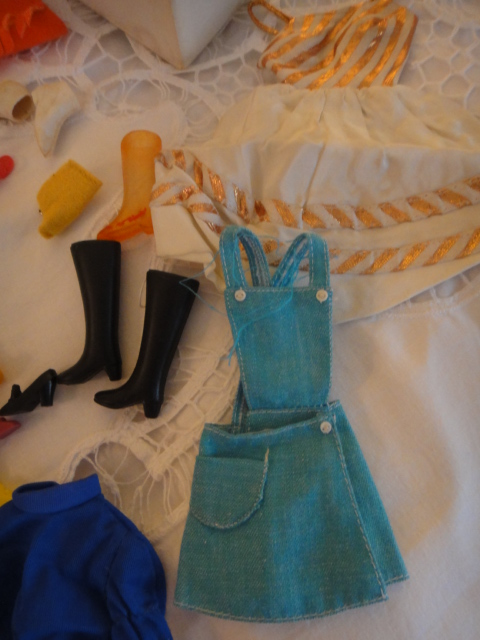 The World of Barbie Case, Doll and Clothes