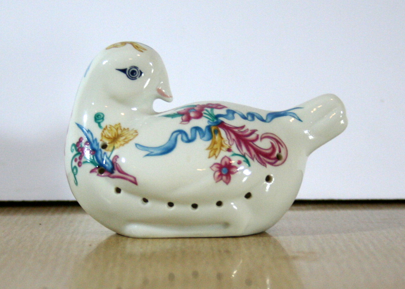 Decorative Bird Lot with Lovebirds