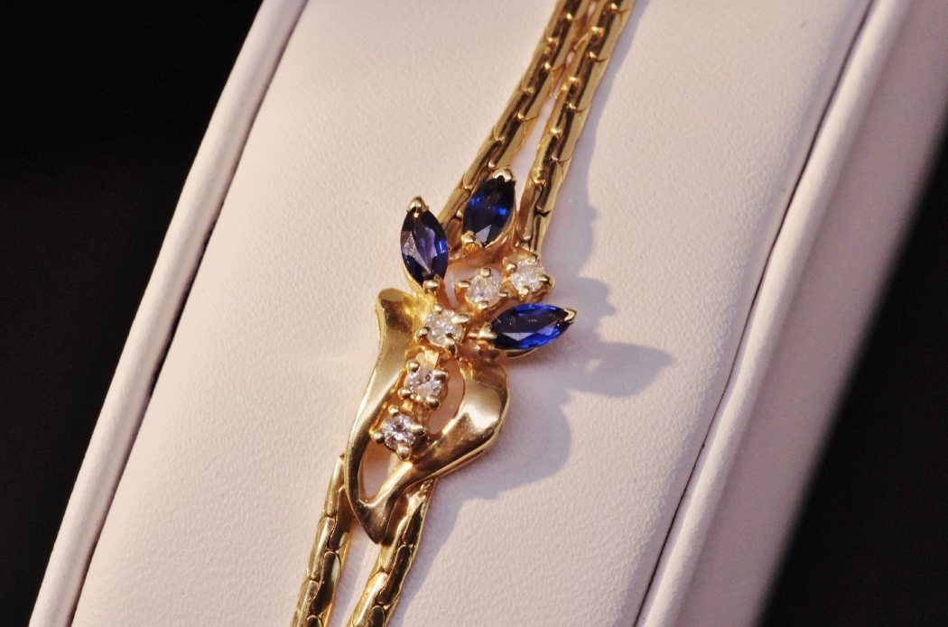 Gold Bracelet with Sapphires and Diamonds