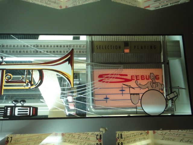 1961 Seeburg Jukebox and 45s