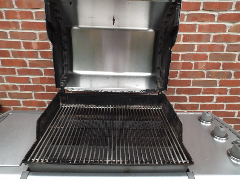Weber S-320 Stainless Steel Genesis Gas Grill