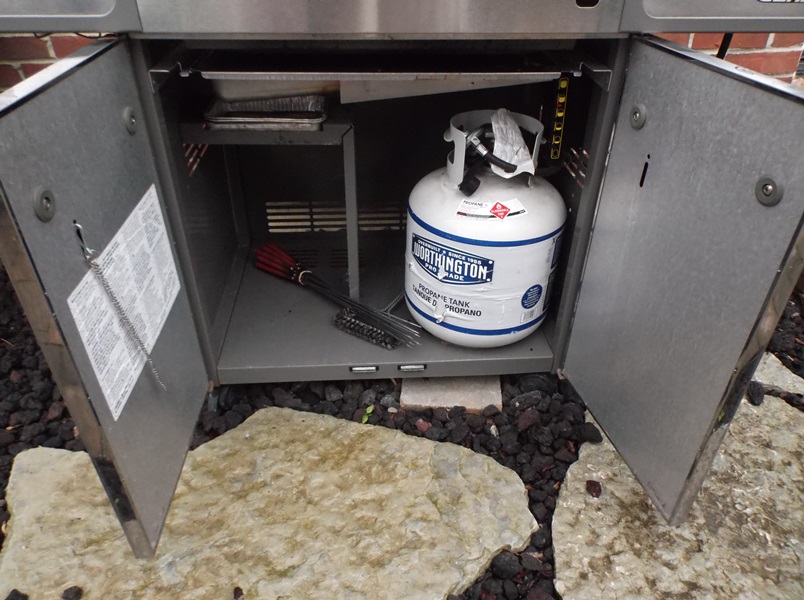 Weber S-320 Stainless Steel Genesis Gas Grill