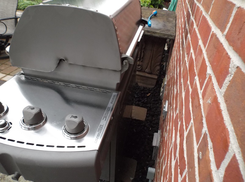 Weber S-320 Stainless Steel Genesis Gas Grill