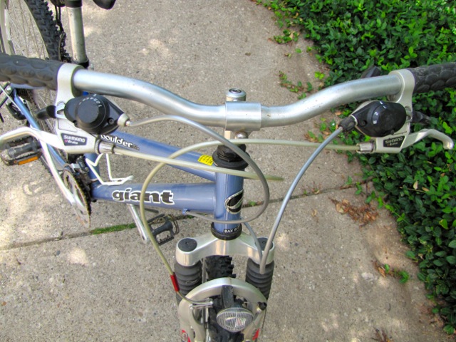 Women's Giant Boulder SE Mountain Bike