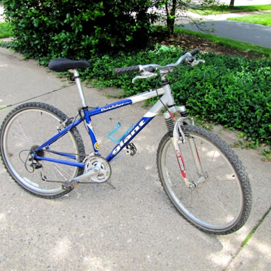 Giant Boulder Se Giant Front Suspension Mountain Bikes Giant