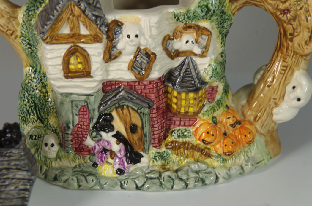 Fitz and Floyd 1993 Haunted House Pitcher