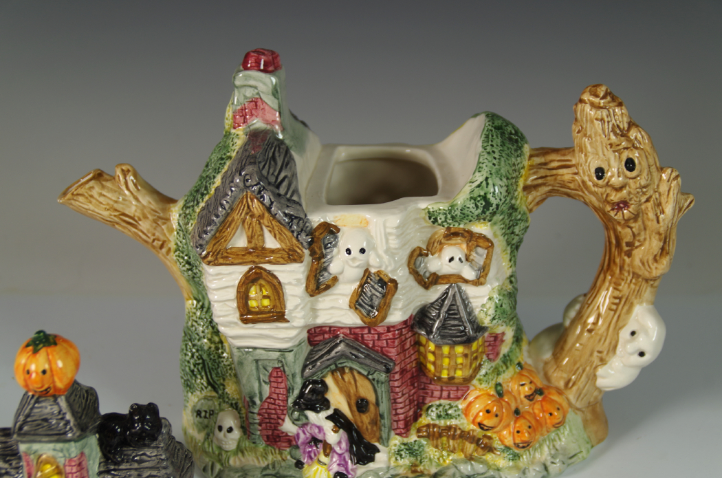 Fitz and Floyd 1993 Haunted House Pitcher