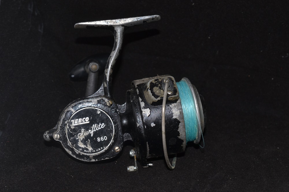 Box of Vintage Fishing Reels