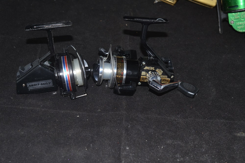 Box of Vintage Fishing Reels