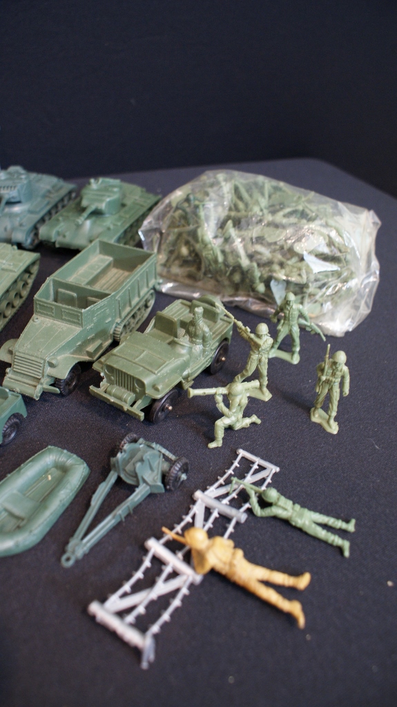 Vintage 1960s Army Toys