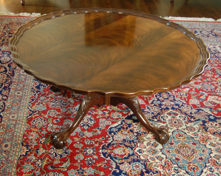 Henredon Pie Crust Coffee Table