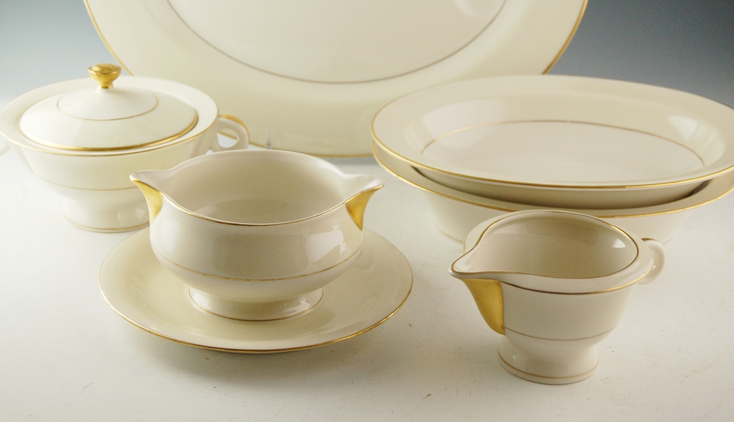 Theodore Haviland 'Gramercy' China Set and Serveware
