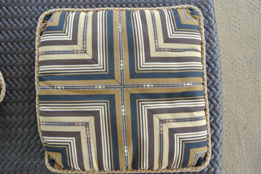 Brown Jordan Patio Love Seat