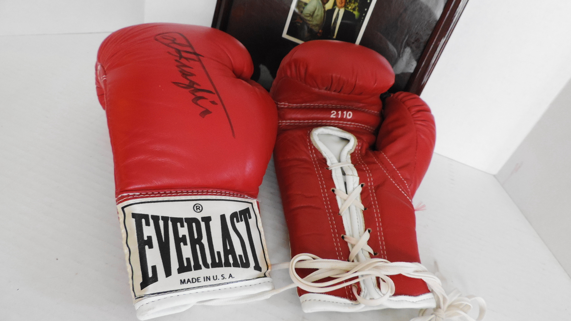 Joe Frazier Signed Boxing Gloves and Photo