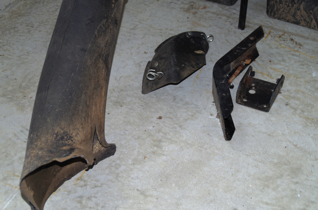  Craftsman 2 Bin Hard Bagger for 42" Lawn Tractor