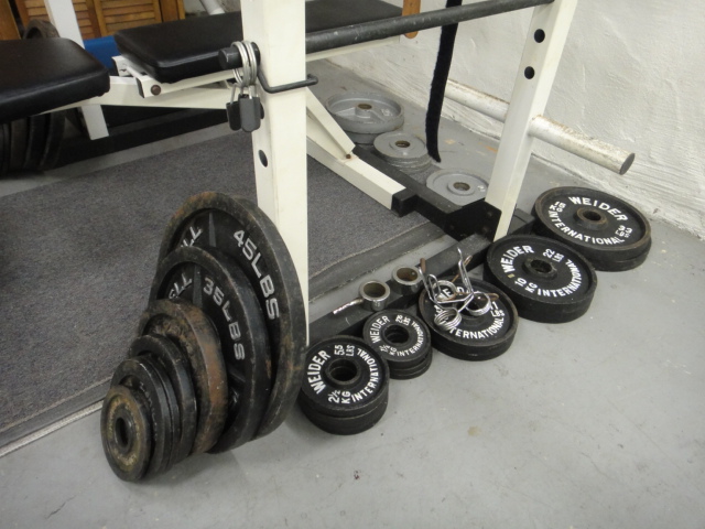 Weider Pro OLC Weight Lifting Machine & Weights