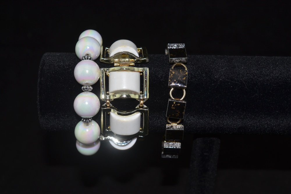 Vintage Black And White Jewelry 