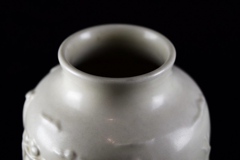 A Rookwood #6762 Southwestern Motif Vase in Ivory Glaze